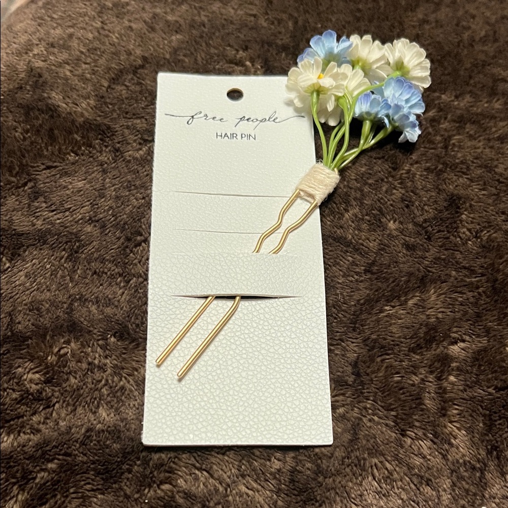 Free People Hair Pin and Bows/Accessories Bundle of 5 pieces